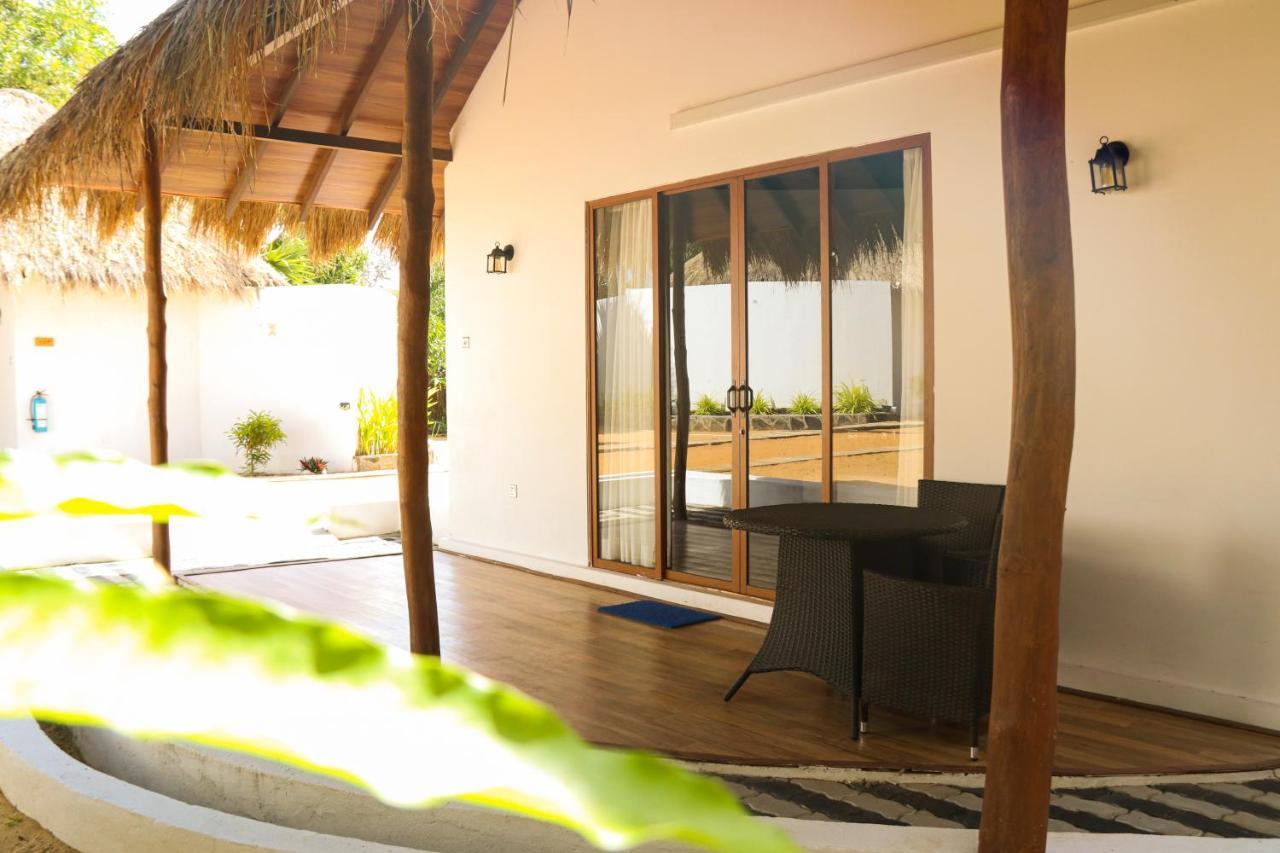The Blue Lagoon Resort Kalpitiya Eksteriør billede